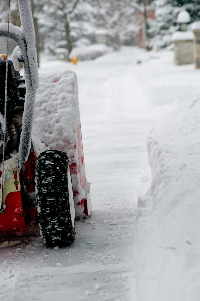 Residential snow removal service in Edmonton area